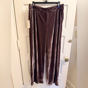 Target Velvet Trousers in minky brown